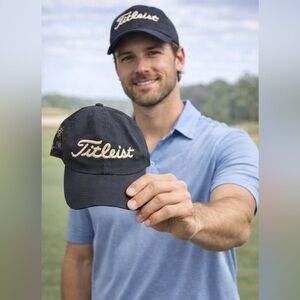 Titleist Mickey Mouse adjustable‎ gold hat-navy blue